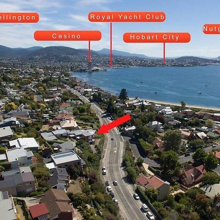 호바트 The Tassie - Luxury With Panoramic Water Views 빌라 외부 사진